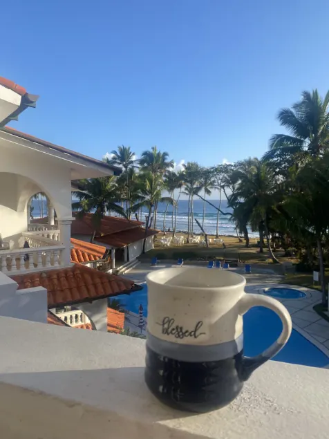 Beautiful oceanfront condo in famous Encuentro beach surf area - Image 1