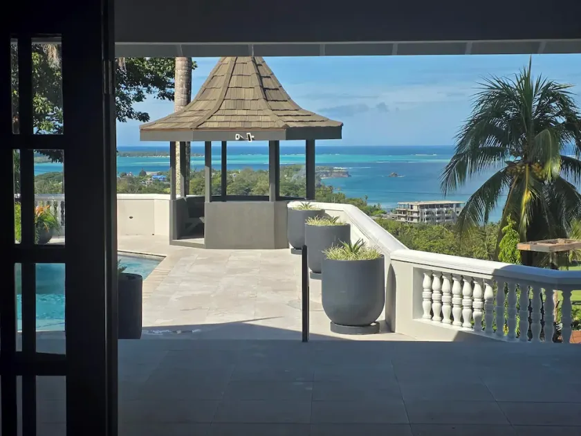 Luxury 4 Bedroom Tobago Villa, Ocean View, Large Pool, Cabana - Image 1