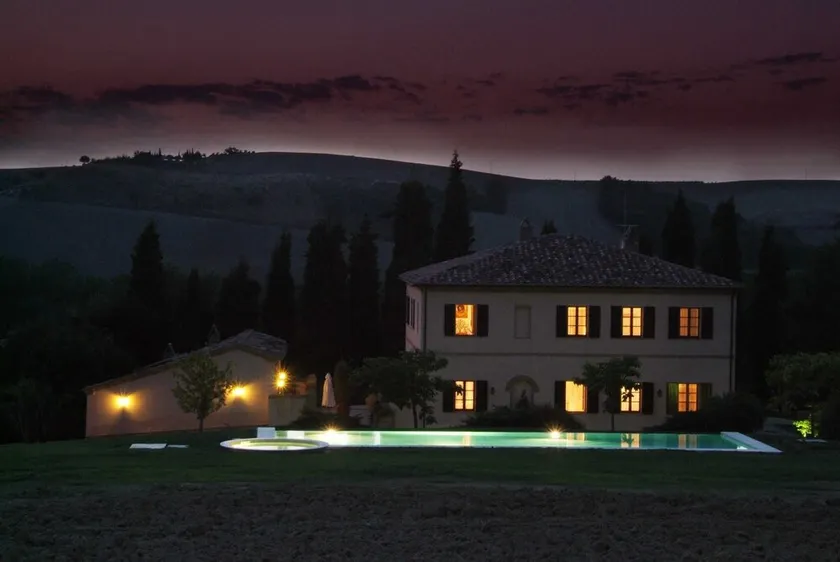 Manor Villa with private pool and SPA surrounded by greenery - Image 1