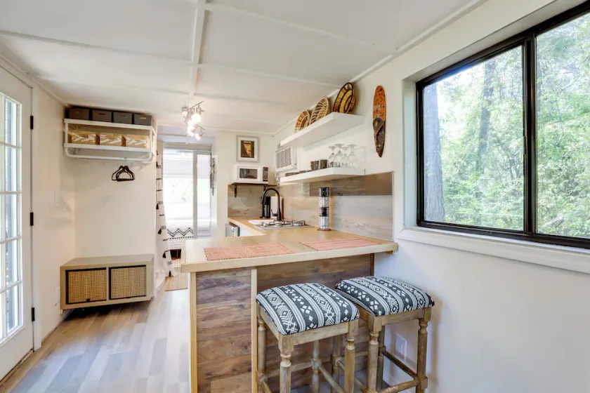 Hike On-Site: Georgia Tiny Home on Farm Retreat - Image 1