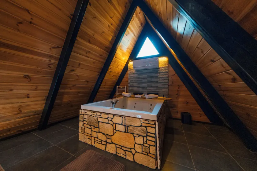 Tree Bungalov Maşukiye - Image 1