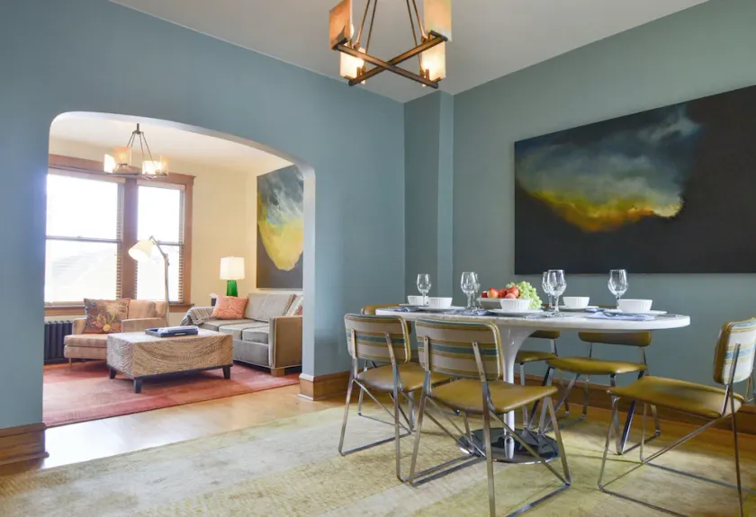 Solrig designer-suite i Bucktown / Wicker Park - 8 sovepladser! - Image 1