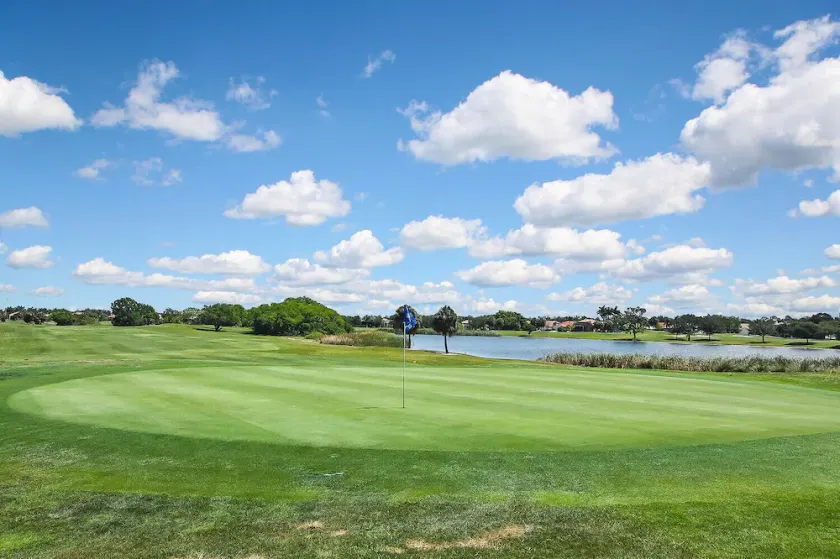 Burnt Store Isles Golf Home, W/Hot Tub/King Bed/Fast WIFI/Unbeatable Location - Image 1
