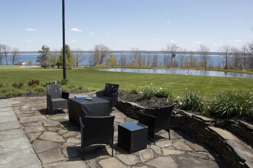 Beautiful Seneca Lake Chalet with stunning lake and Pond views - Image 1
