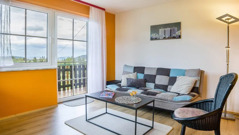 Apartment 'Fuchs' with Mountain View, Shared Garden and Wi-Fi - Image 1