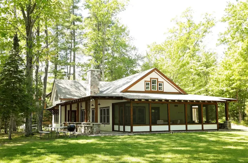 LilyPad Lodge located on Little St Germain Lake - Image 1
