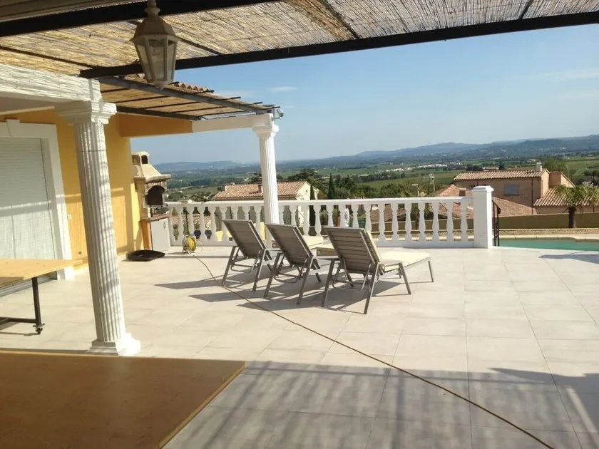 AIR-CONDITIONED VILLA SWIMMING POOL SOUTH ARDECHE 10 SLEEPING ANIMALS - Image 1