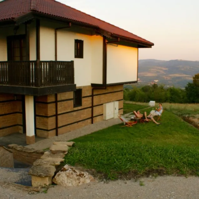 Family/couples or escape holiday/rural retreat with beautiful mountain views - Image 1