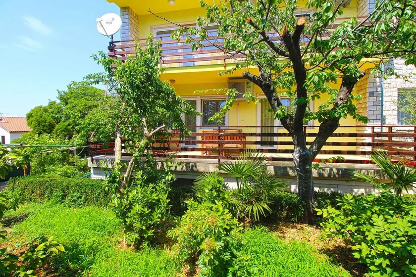 Apartamento vacacional con aire acondicionado - Image 1