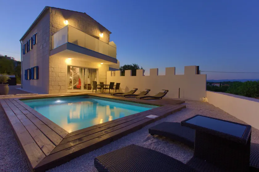 Pax House 1 - Image 1