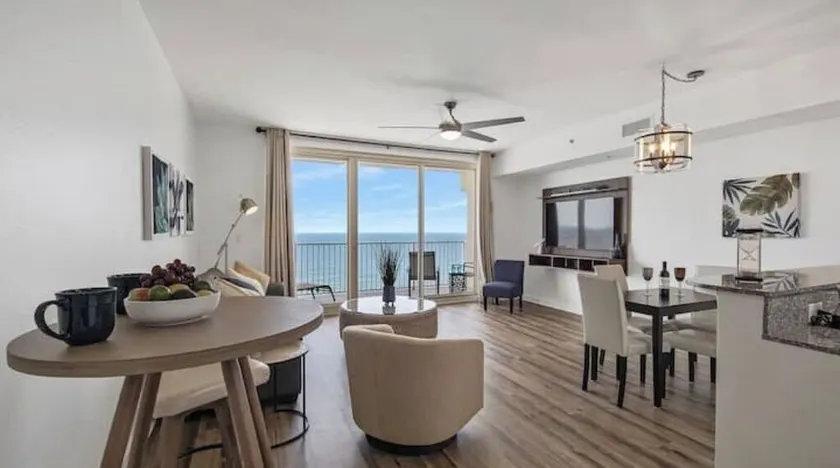 GULF Front! Private Balcony & Amazing Sunsets - Image 1