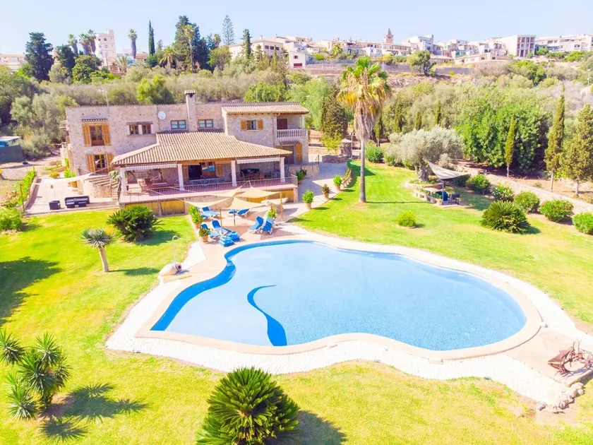 Magnífica villa con una piscina espectacular - Image 1