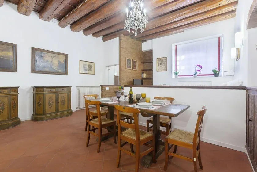 GuestHost - Jewish Ghetto ZTL Apartment x6! - Image 1
