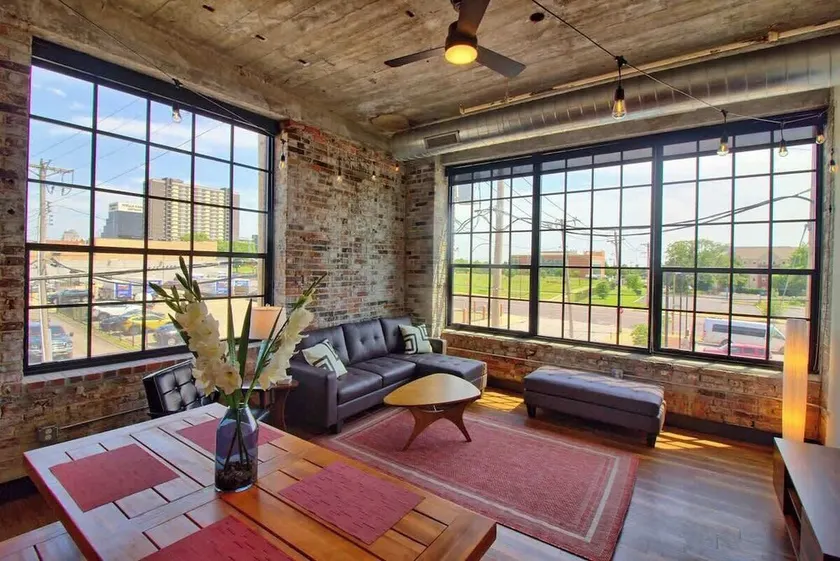 Gorgeous Ultramodern 2BR Corner Loft + Workspace - Image 1