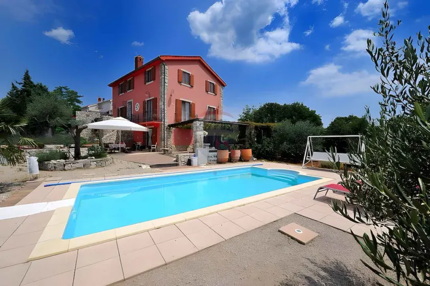 Villa with sea view and pool - Image 1