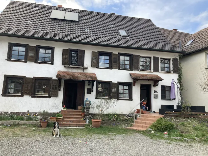 Family-friendly apartment in an old farmhouse - Image 1