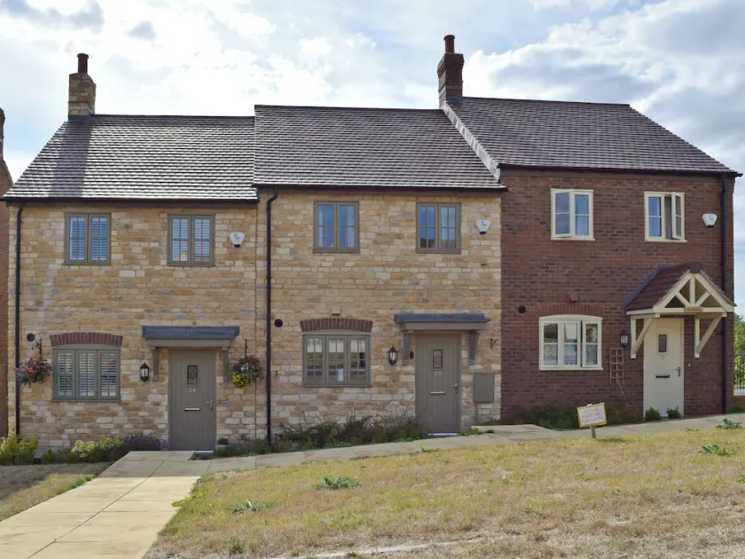 Cosy Cotswolds Townhouse - Image 1