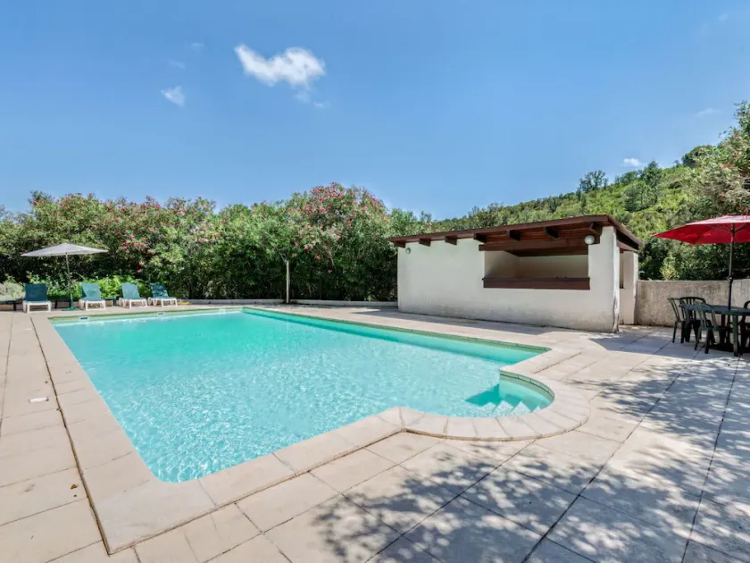 Angenehme Wohnung mit  W-LAN, Klimaanlage, Pool, TV, Innenhof, Haustiere erlaubt und Panoramablick - Image 1