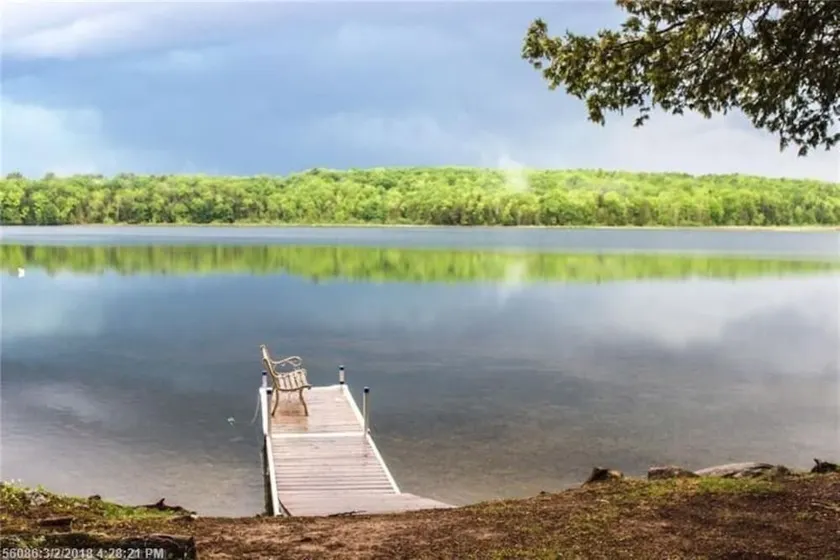Cozy cabin with 200’ of waterfront on Whites Pond - Image 1