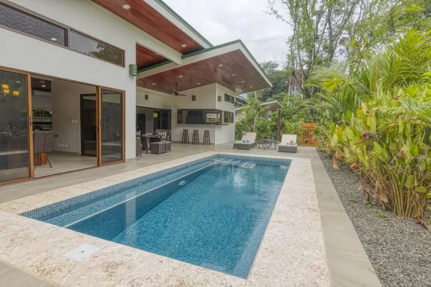 Large group rental - 2 new houses side by side steps from beach, bars, dining! - Image 1