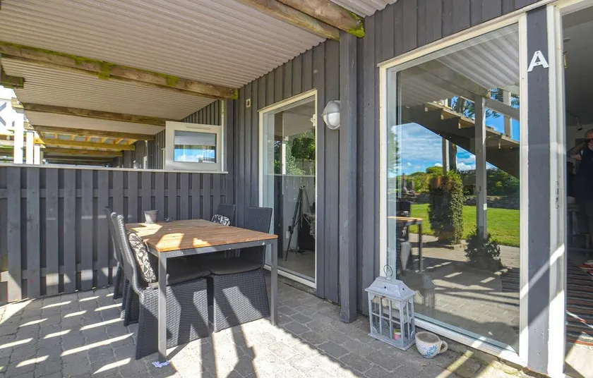 Stunning Apartment In Væggerløse With Wifi And 1 Bedrooms - Image 1