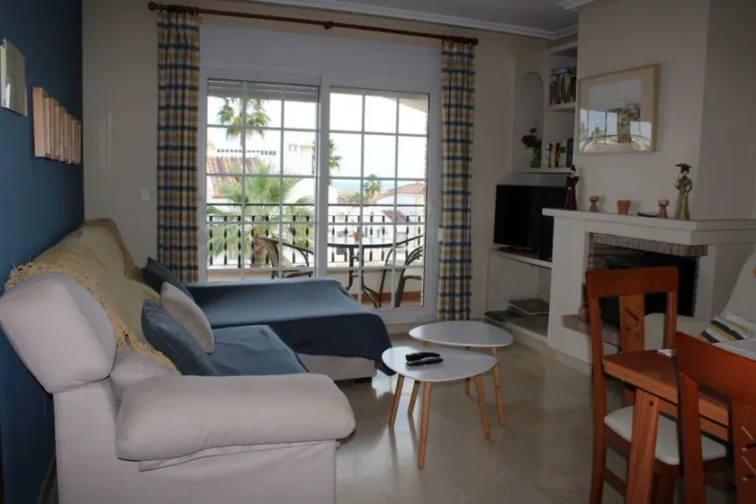 Great for golfers and families, 3 minutes from Villamartin Plaza - Image 1