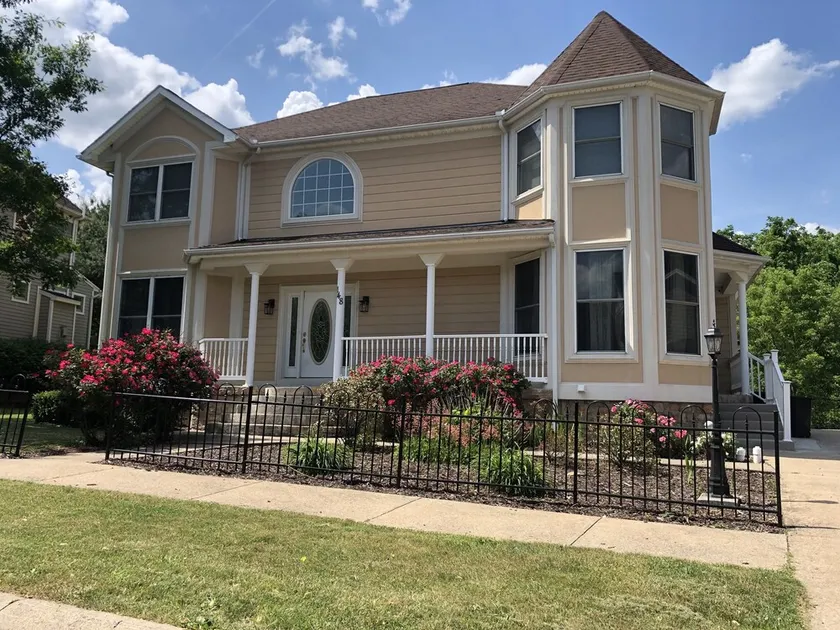 Beautiful Home in Happy Valley 2.2 Miles from Beaver Stadium - Image 1