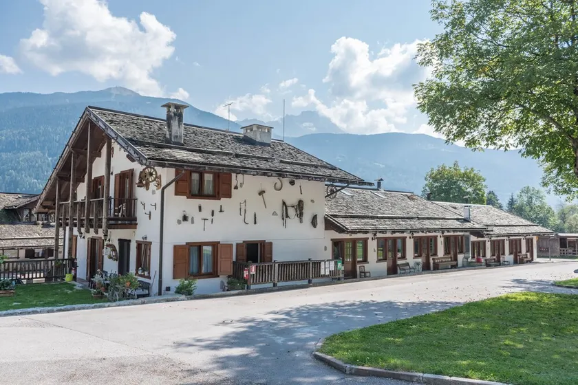 Beautiful 'Adamello 9' Apartment with Wi-Fi - Image 1