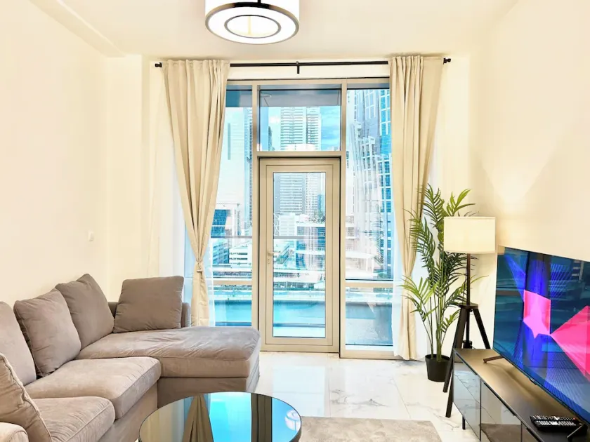 Stunning 1Bedroom with balcony in Al Habtoor city - Image 1