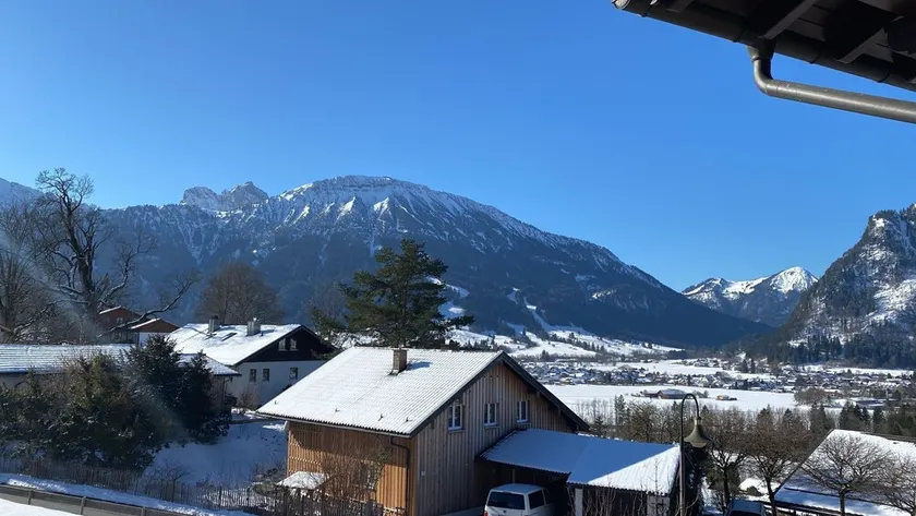 Exclusive studio with wonderful mountain and valley views - Image 1