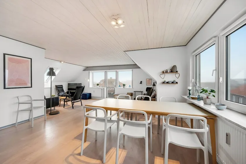 Hvide Sande Hotel - Image 1