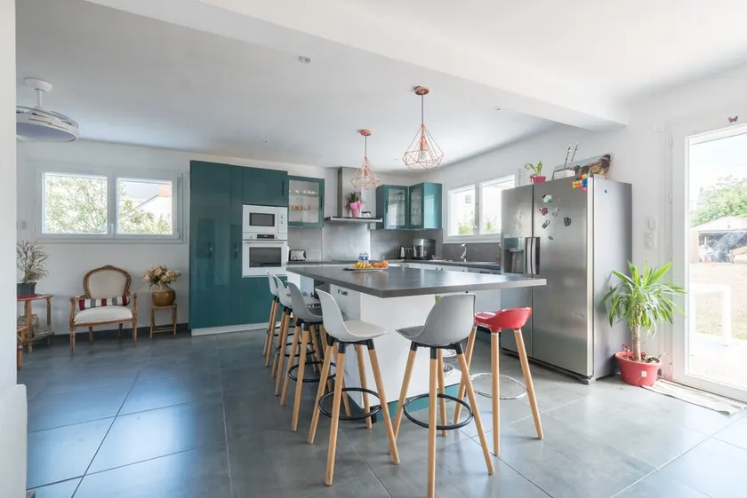 Family oasis 5 minutes from the beach with swimming pool - Image 1