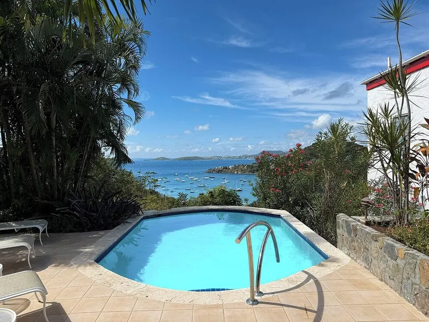 Experience the enchanting allure of La Collina – a stunning home that boasts breathtaking sunset views & ocean views, a refreshing pool, and air conditioning. Elevate your lifestyle in this picturesque retreat! - Image 1