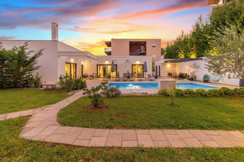 Designer Villa M Pjescana Uvala - Image 1
