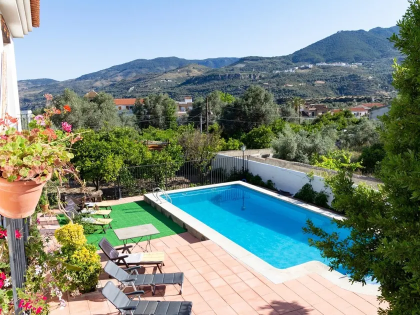 Nice house with terrace, private pool - Image 1