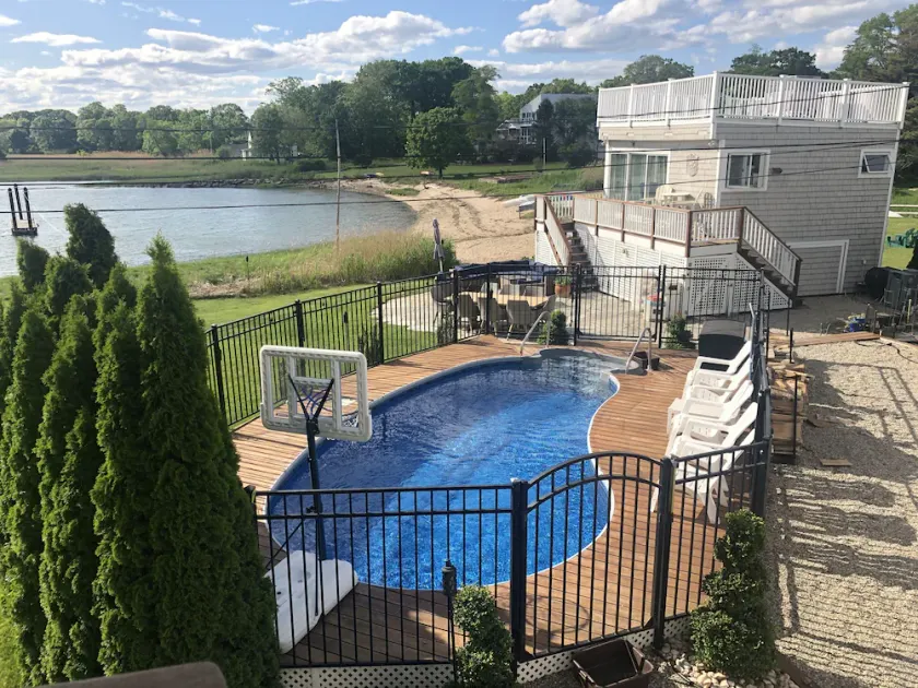 Studio, Private Beach, Kayak, Paddle board, Pool, Hot tub  - Image 1