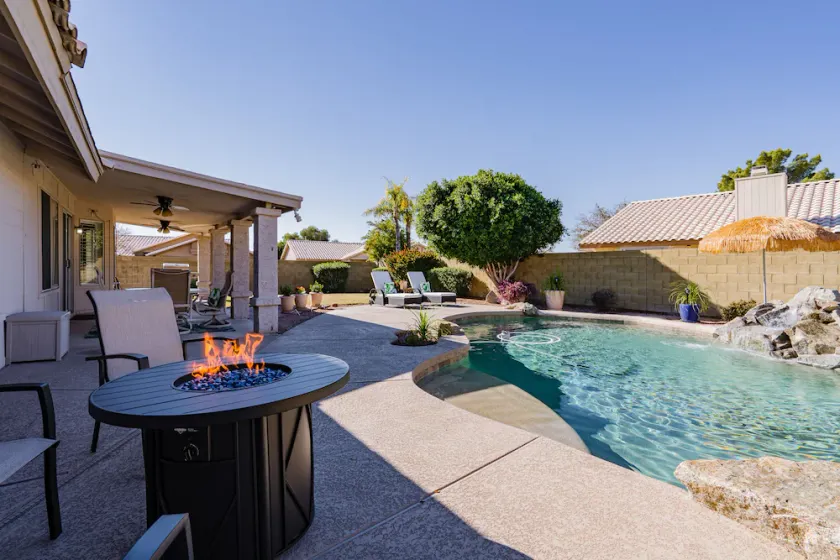 Diamond in the Desert💎🏝HEATED/COOLED Pool and Spa NO EXTRA CHARGE - Image 1