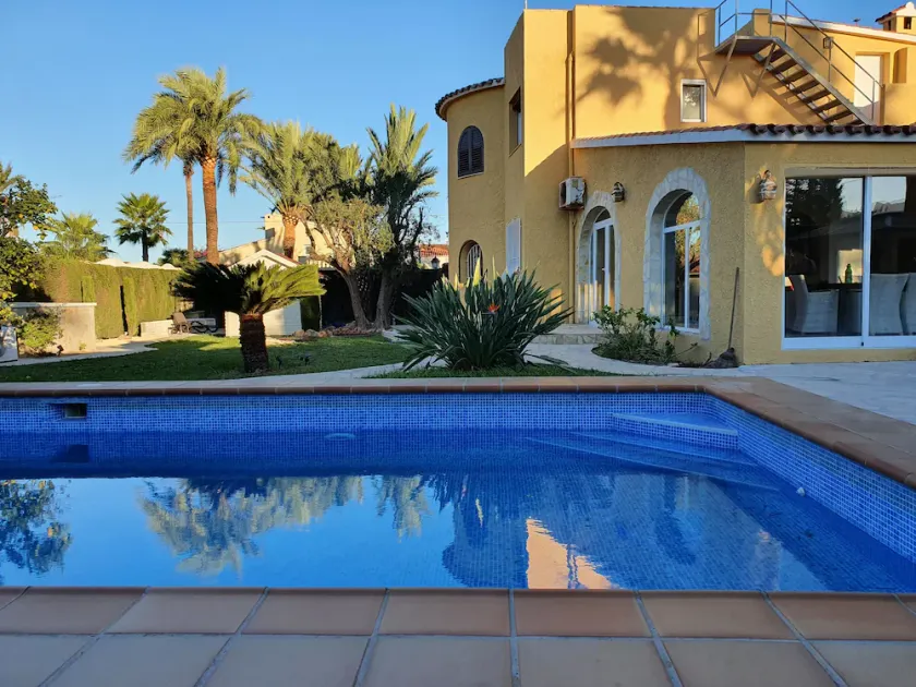 Luxury villa 200 m. on the beach pr.pool, 1250sqm garden, wellness, darts, table tennis - Image 1