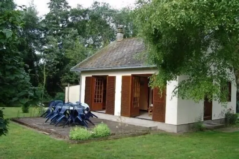 stueetagen hus i en lille landsby på landet og ro - Image 1