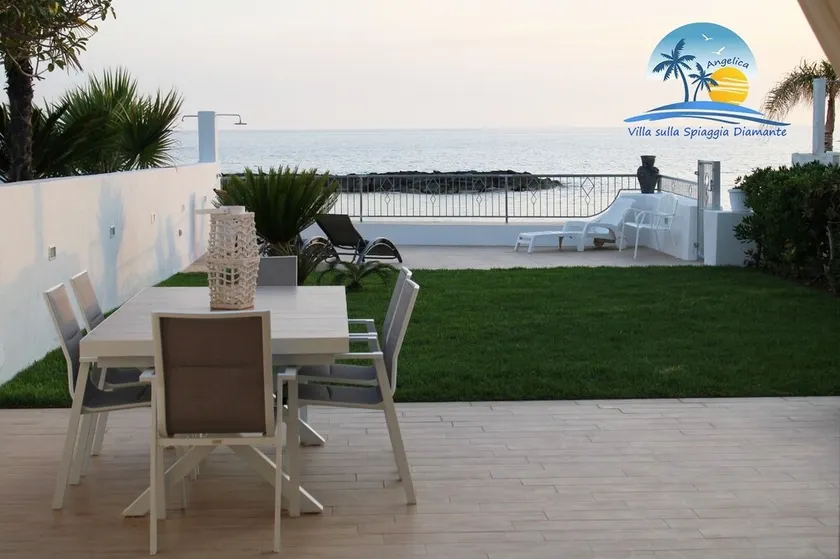 Villa on the Diamante beach - Image 1