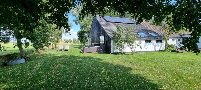 Enjoy the tranquility of the Frisian countryside at Sleeping at Bonanza - Image 1