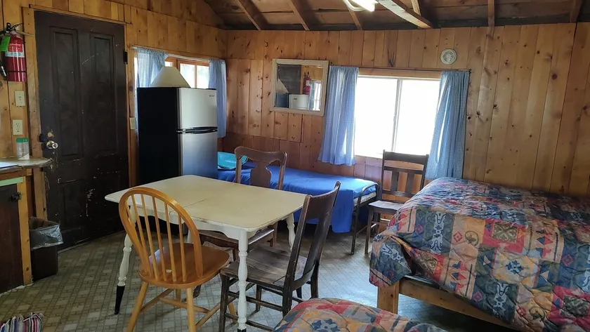 Cabin 7 at Sportsman's Lodge - Image 1