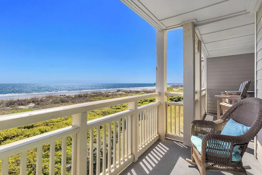 Balkon på stranden: 2 Bed / 2 bad Oceanfront Condo med fælles pool - Image 1