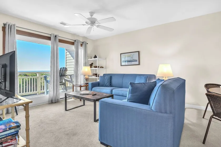 Beechouse: 2 Bed / 2 Bath Oceanfront Condo med gemensam pool - Image 1