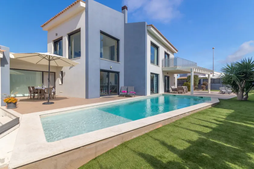 Villa med havsutsikt med pool och minigolf, Llucmajor, Palma de Mallorca - Image 1