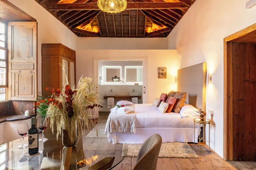 La Casa de La Camelia - Image 1