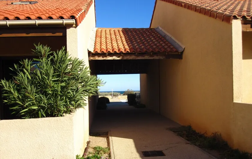 two-room villa Port Leucate 11370 lot. the big blue 684 av. of the entry rec - Image 1