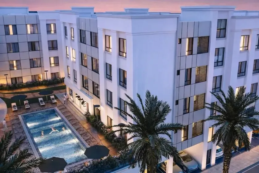 Apartment in Al Muzn Residence Air Port - Image 1