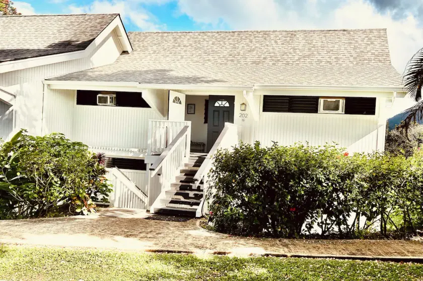 Elegant Princeville Condo with Cozy Loft Bedroom and Mountain Views - Image 1