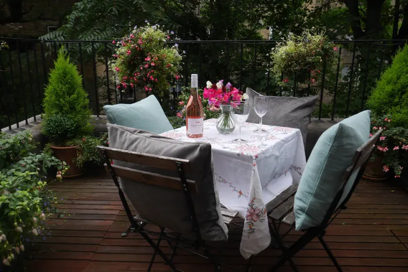 Charme Chelsea 2 Bed Pied a Terre + Beautiful Roof Garden Terrace - Image 1
